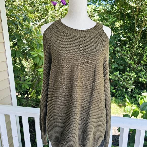 (2) Cold Shoulder Distressed Sweater Collection - Picture 2 of 10
